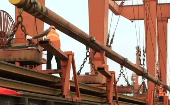 永磁起重器參與到中國出口“完整高鐵”項目