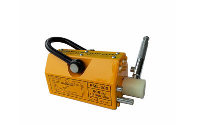 永磁起重器用于鐵路建設吊裝鐵板